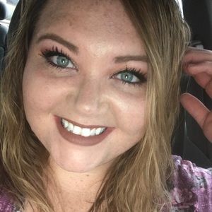 Meet your Posher, Lindsey